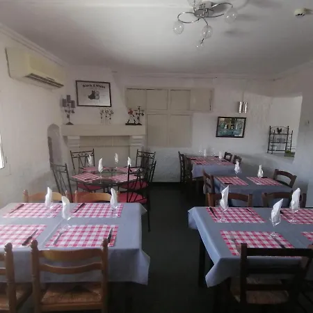 De La Petite Hutte Codolet