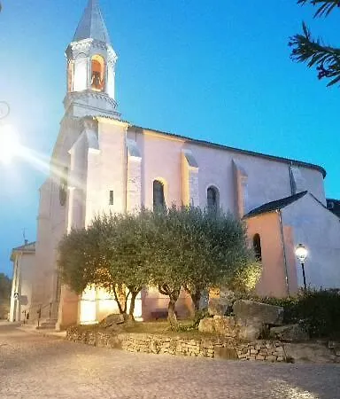 Hotel De La Petite Hutte *