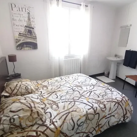 De La Petite Hutte *