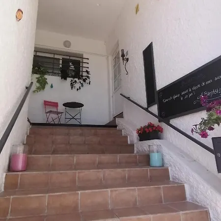 De La Petite Hutte * Codolet