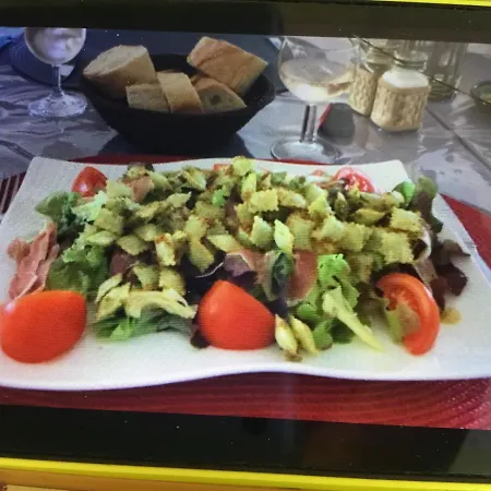 מלון De La Petite Hutte