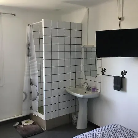 De La Petite Hutte * Codolet