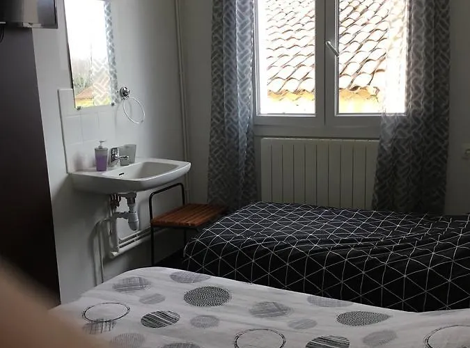 De La Petite Hutte * Codolet